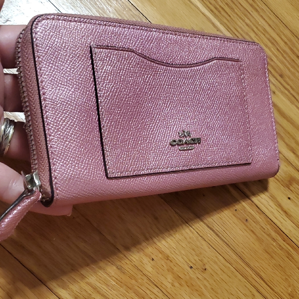 Coach Metallic Pink Long Zipper Peble  Leather Zip Wallet Travel Womens